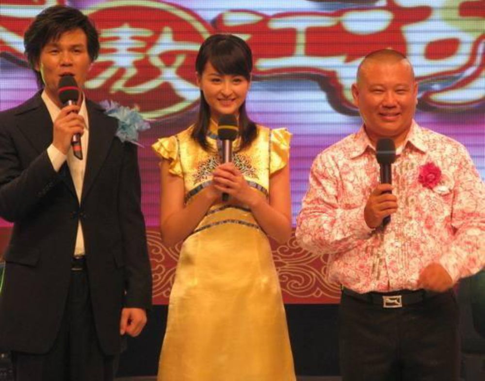 10位過氣主持人，做婚禮司儀，與妻子離婚，得重病，各有各的心酸