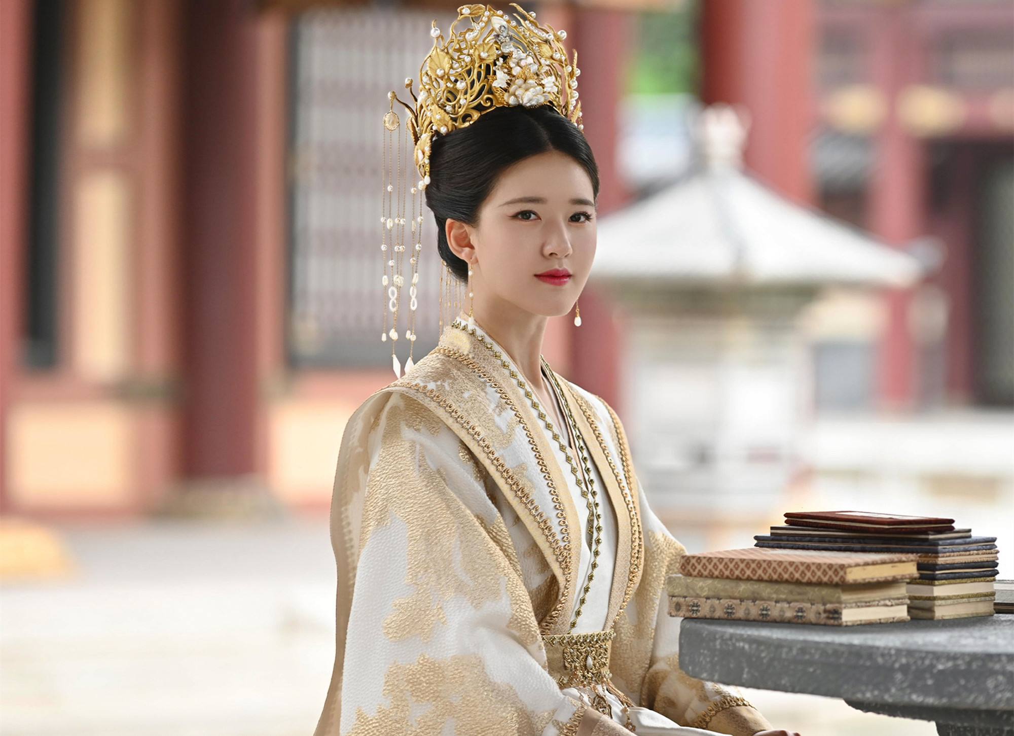 且试天下雍王当众羞辱黑丰息凤栖梧反击百里氏成了罪人