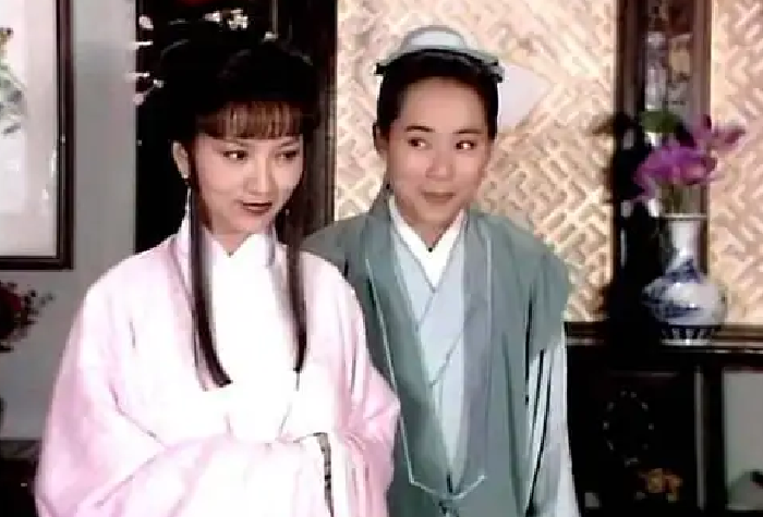 新白娘子传奇：许仕林是爱胡媚娘，可是一点也不耽误他娶碧莲