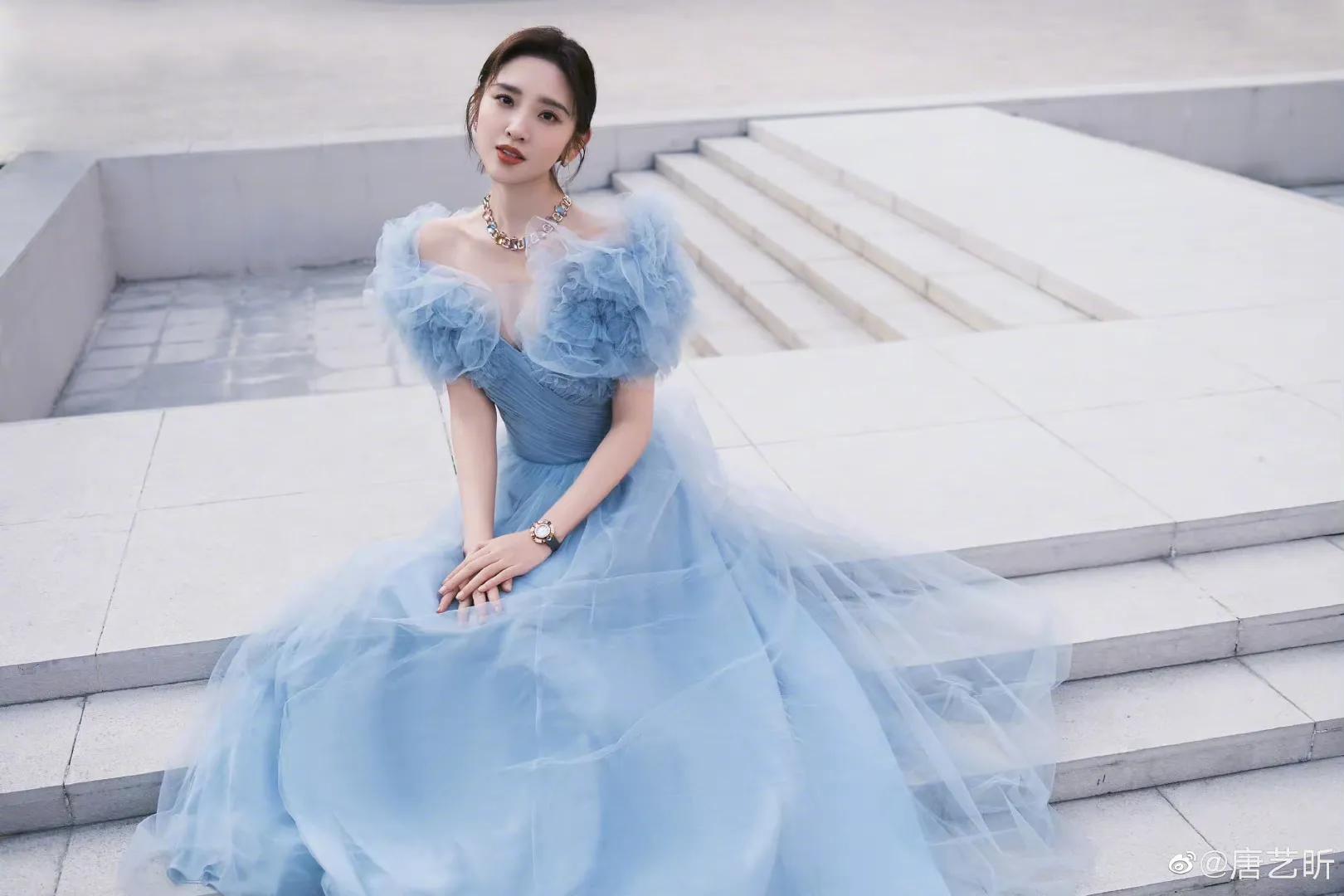 赵丽颖、杨颖、唐艺昕最好看的礼服合集，美若天仙，令人如痴如醉