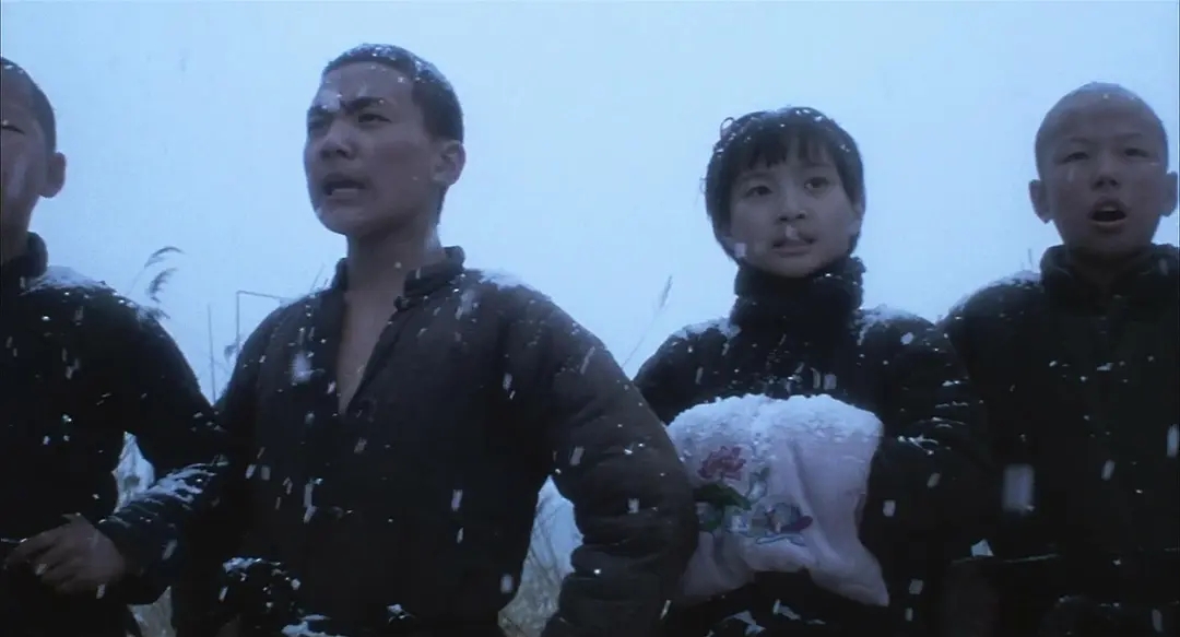 还记得《霸王别姬》的小豆子吗？一个要出家一个被张国荣改变命运