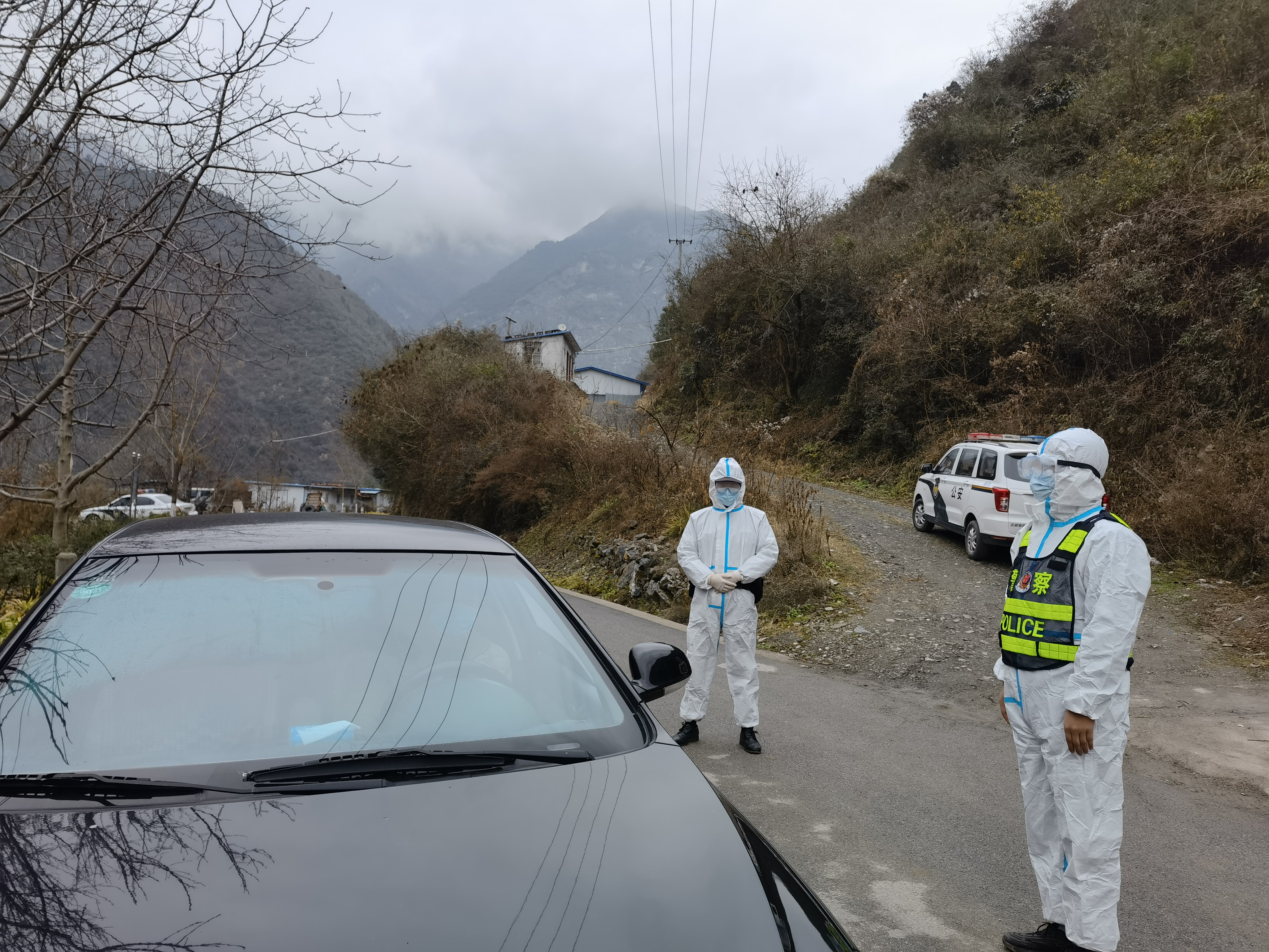 战冰雪 抗疫情——略阳公安全力以赴投入疫情防控工作