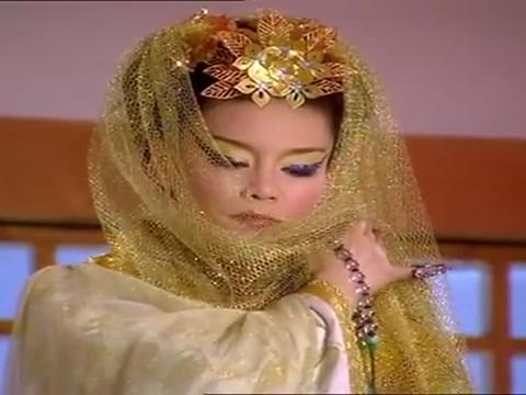谁说她们只能演妈妈？这9位女星年轻时颜值惊人，不输现在流量花