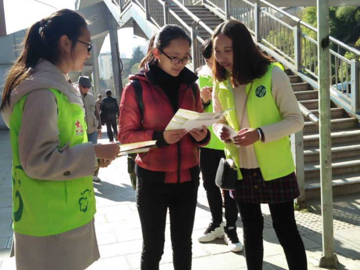 “不想放假”，大学生含泪吐槽的背后，原因让家长沉默不语