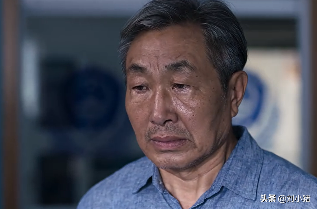 《暗刃觉醒》火爆来袭，开头就惊心动魄，演员全是熟脸，追定了