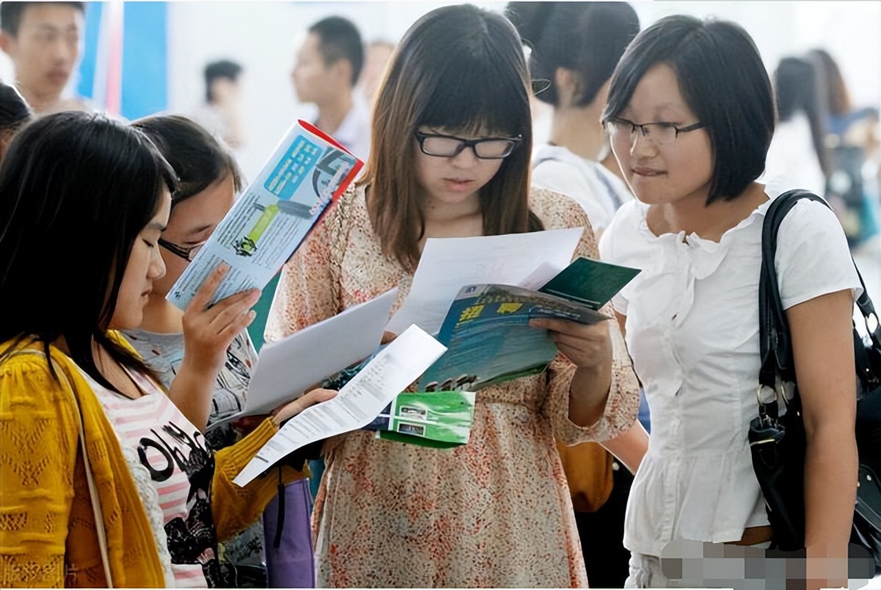 选院校和专业是有口诀的，2022考生记得提前收藏，有不同选择标准