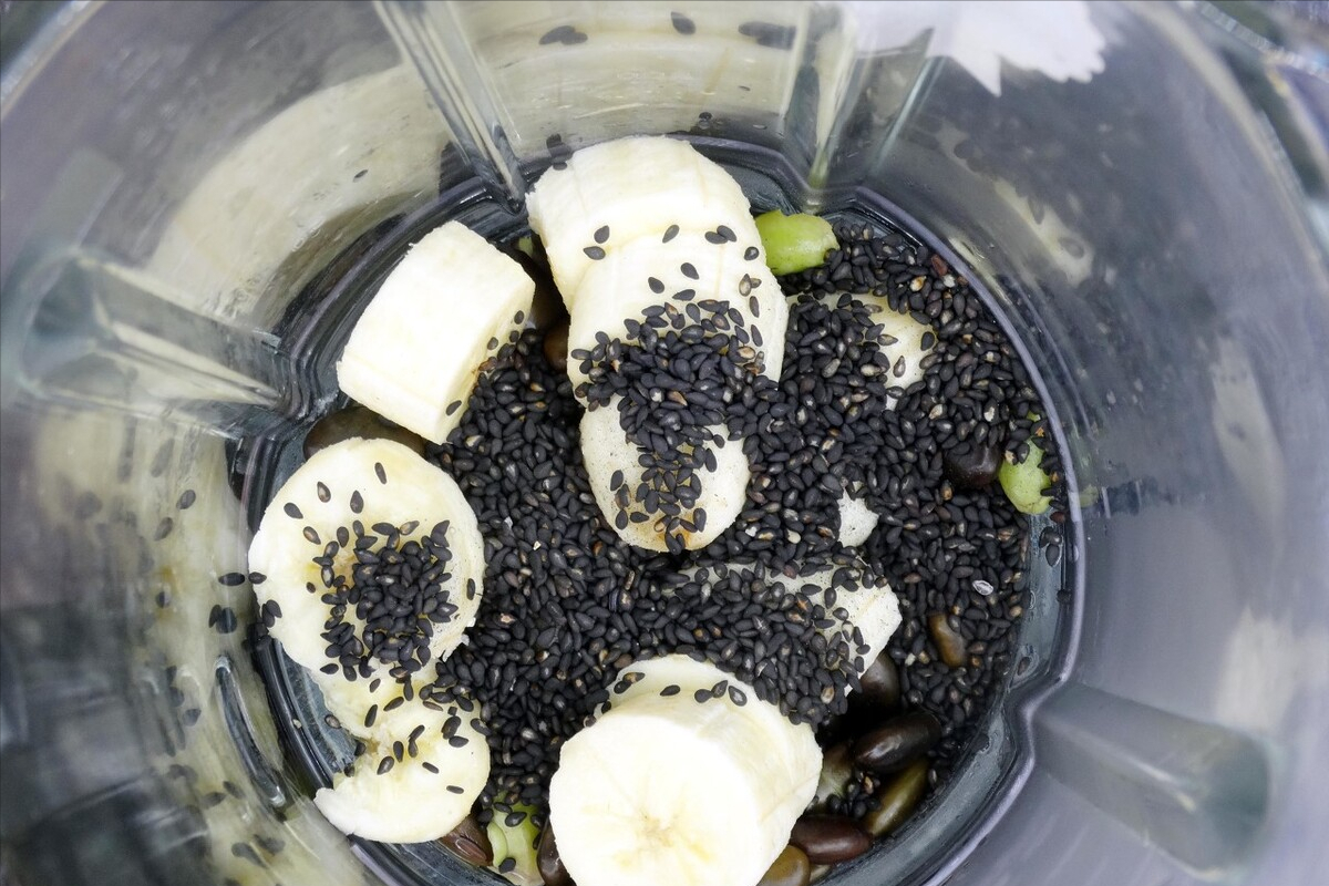 打豆浆，切忌泡水后直接打，多做1步，豆浆香浓丝滑，细腻无残渣