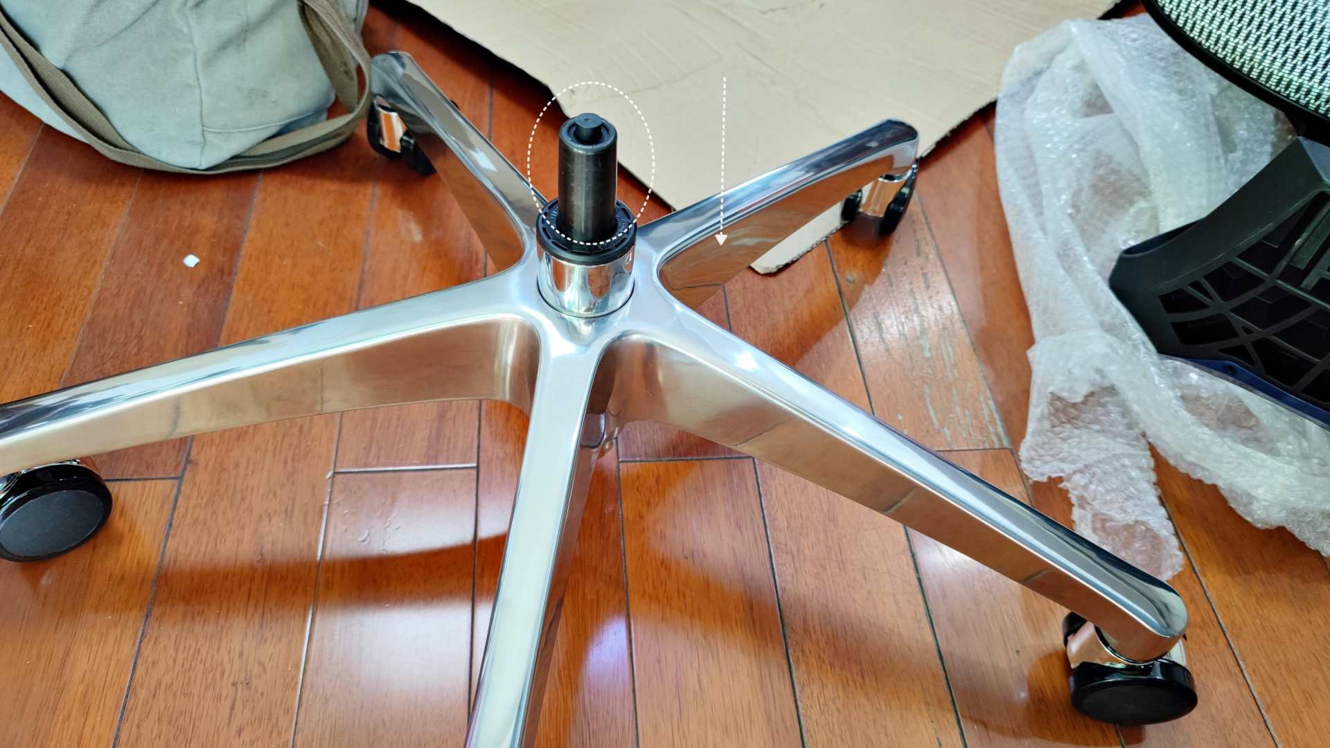 是不是出色的人体工学椅，坐坐才知道