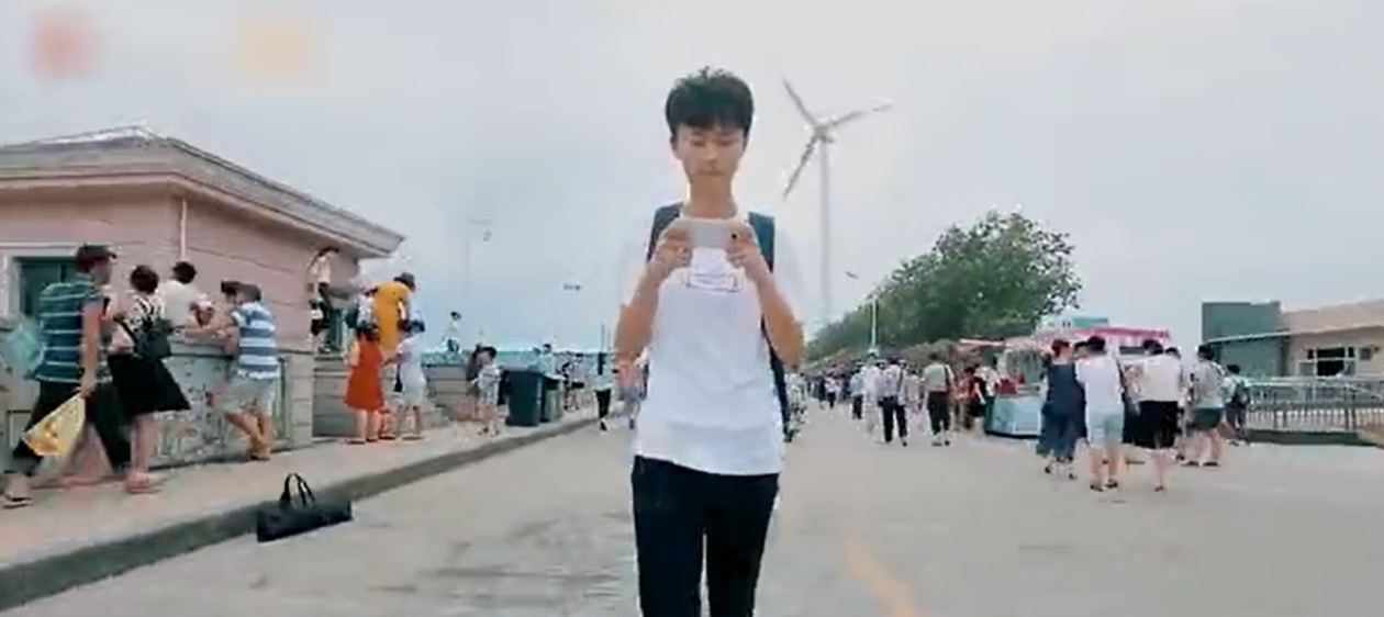 郑子豪：网瘾成性被送去变形，高温暴走7小时，成了节目组的噩梦