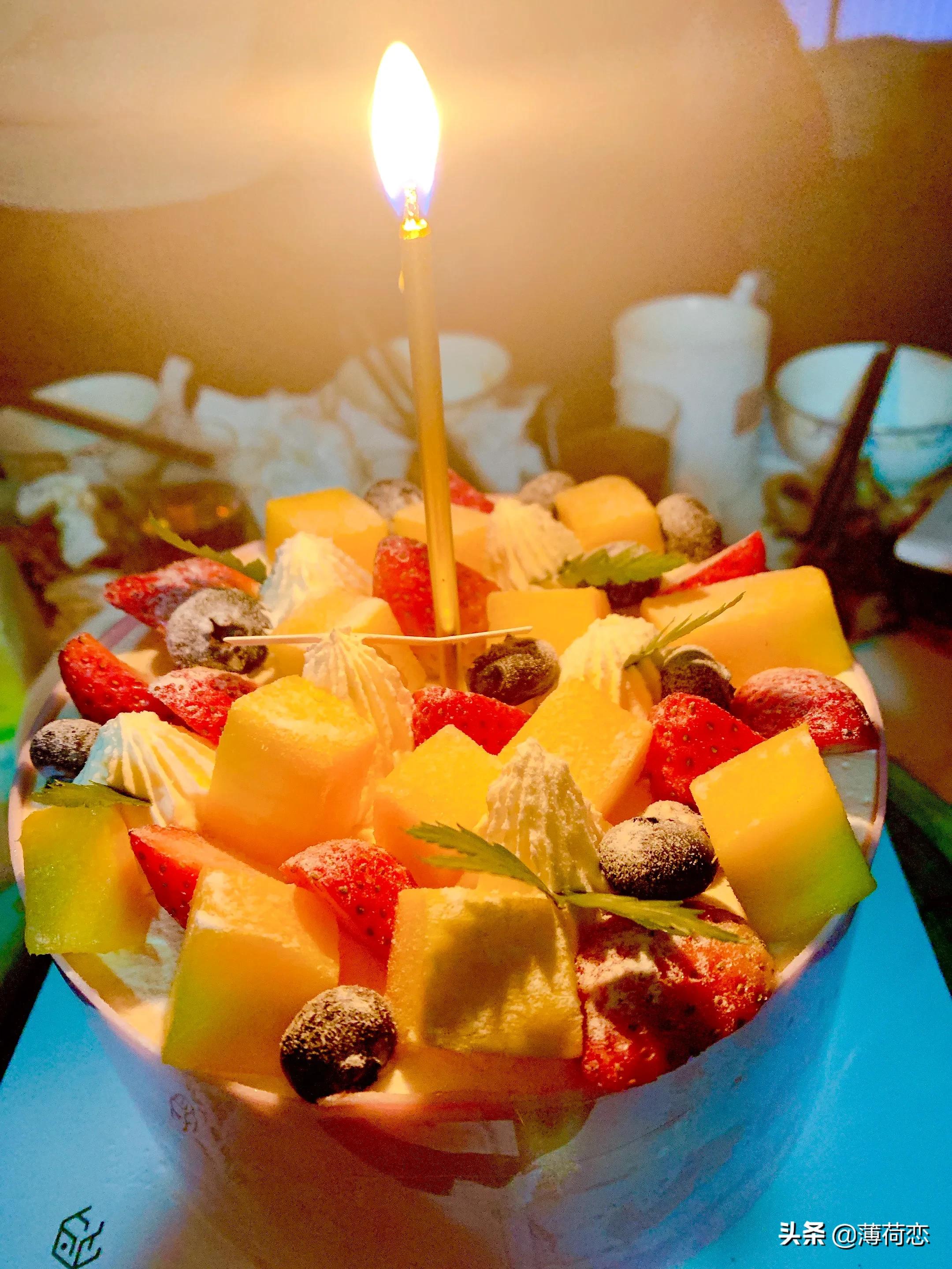 姐妹生日快乐，愿你年年有今日，岁岁皆欢愉！