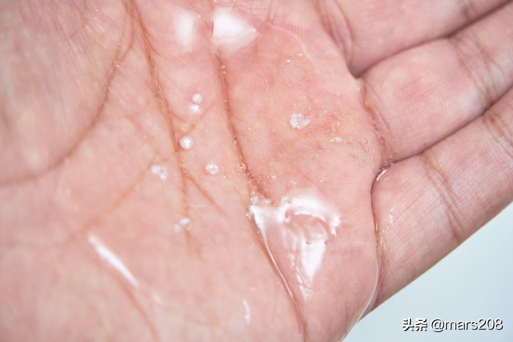 加班熬夜到头秃？6款防脱洗发水真实体验，告别油头，拯救秀发