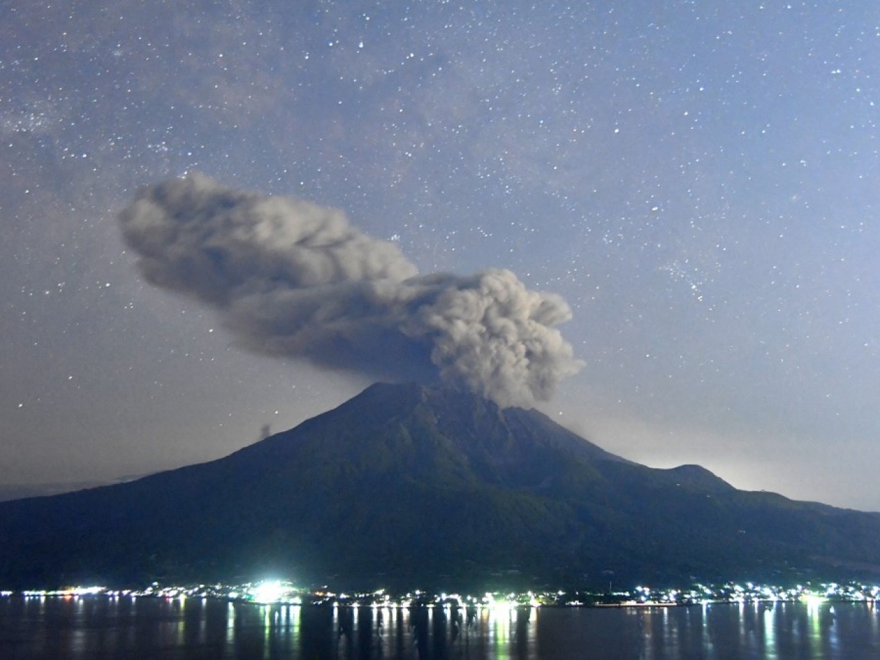 富士山喷发后2小时，日本会怎么样？