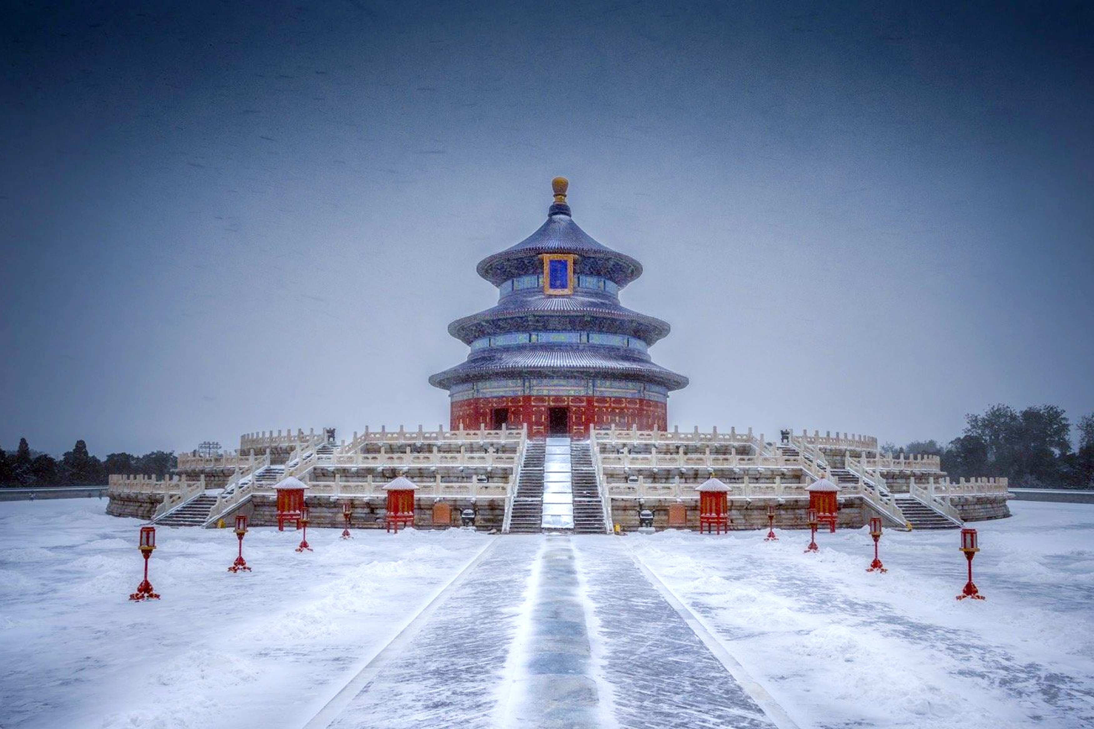 2022年的第一场雪过后，北京的10个好去处，红墙白雪年味浓