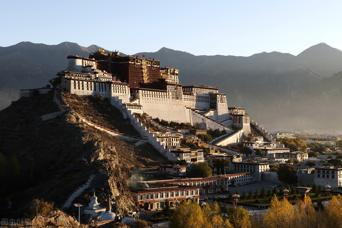 推荐国内的十大世界级美景，个个都是超乎寻常的美景，此生必去