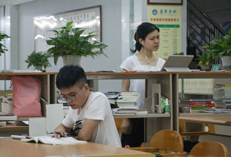 大学里也有“华而不实”的专业？表面高大上，但就业却成难题