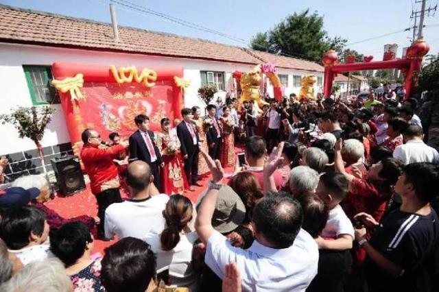 山东三胞胎同时考上211高校，十年后同日成婚：爷爷盼着抱重孙