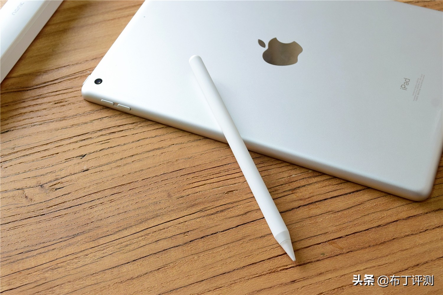 媲美Apple Pencil的手写笔，南卡电容触控笔评测