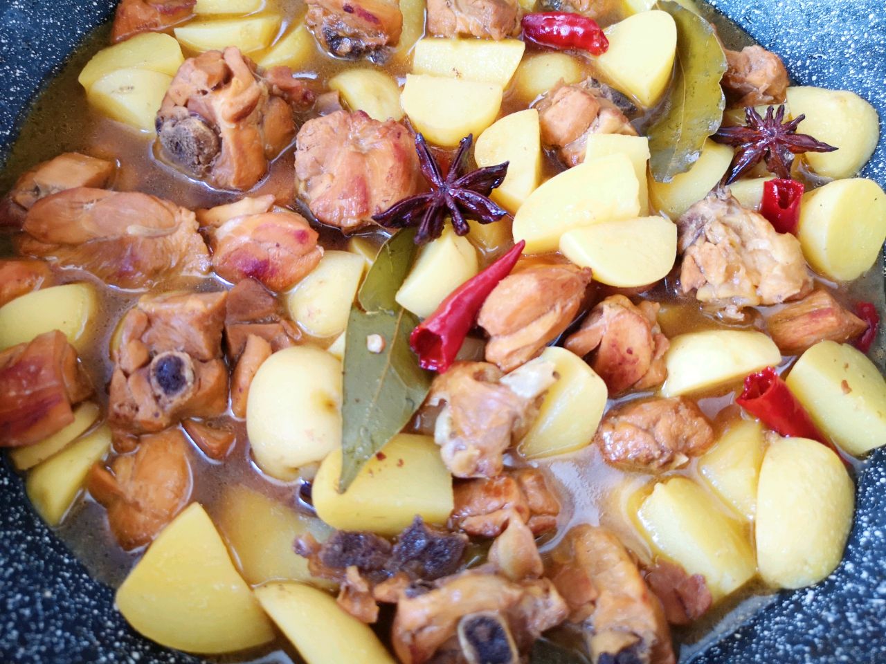 鸡肉炖土豆的做法,鸡肉炖土豆的做法步骤