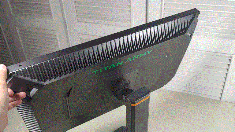 消费级Mini LED显示器迎来春天，跟风入手性价比泰坦军团27A6MR