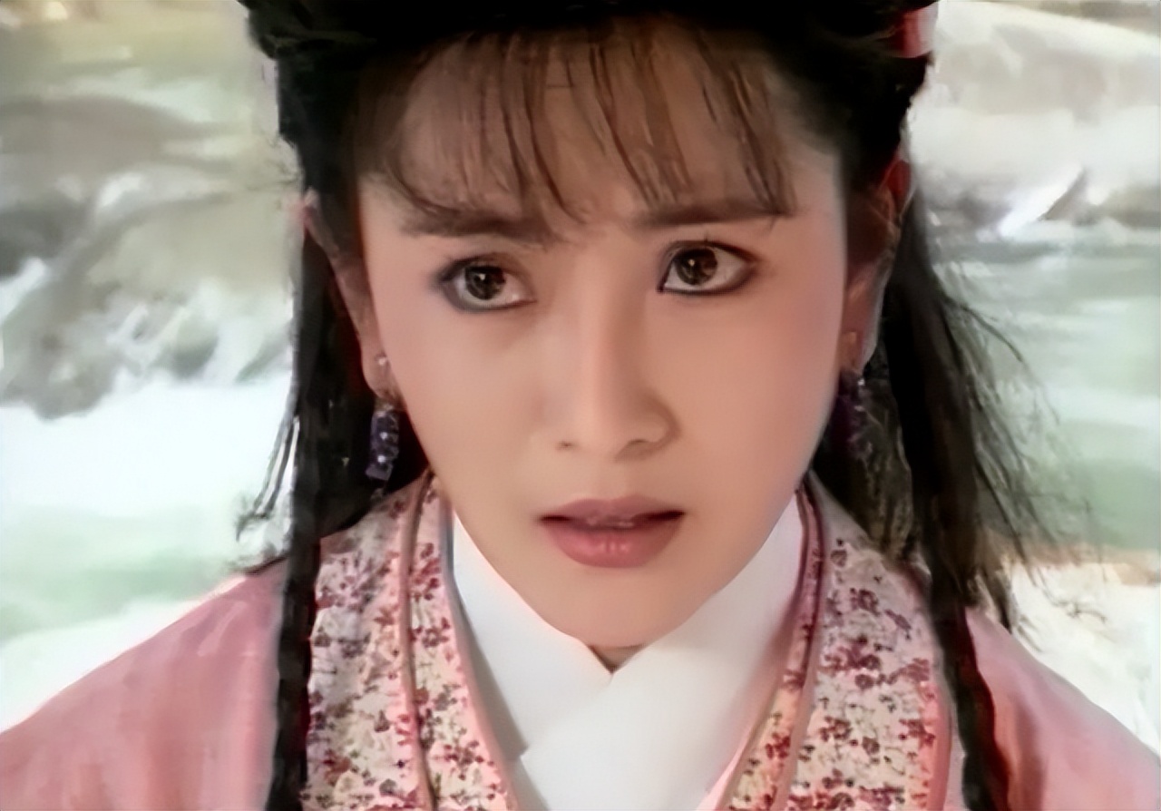 12版貂蝉对比：有人柔弱妩媚，有人彪悍到差点干掉董卓统一三国