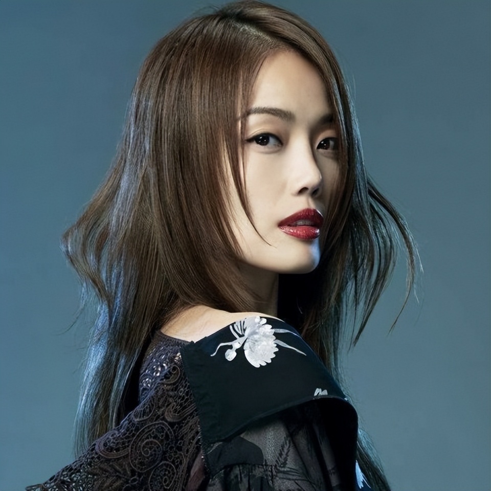 被前度开车挟持的惊心动魄之旅 | 容祖儿-烟霞