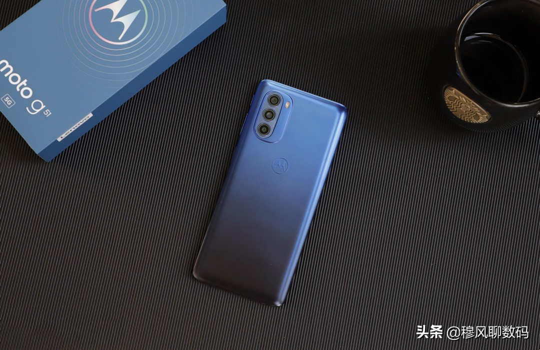 3nm芯片公布，摩托罗拉edge X40首发，跑分破120万