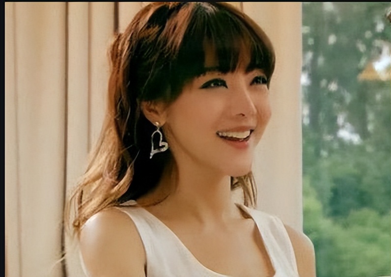 “巴蜀之地”出美人，这10位川妹子女明星，个个国色天香貌美如花