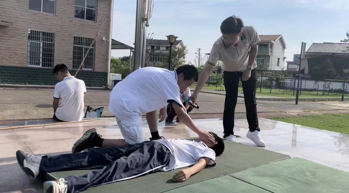 斗姆湖中學：珍愛生命 預防溺水(圖1)