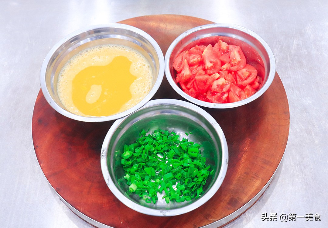 冬季干燥容易便秘，常给家人吃这6种食物，润肠通便，常吃又滋补