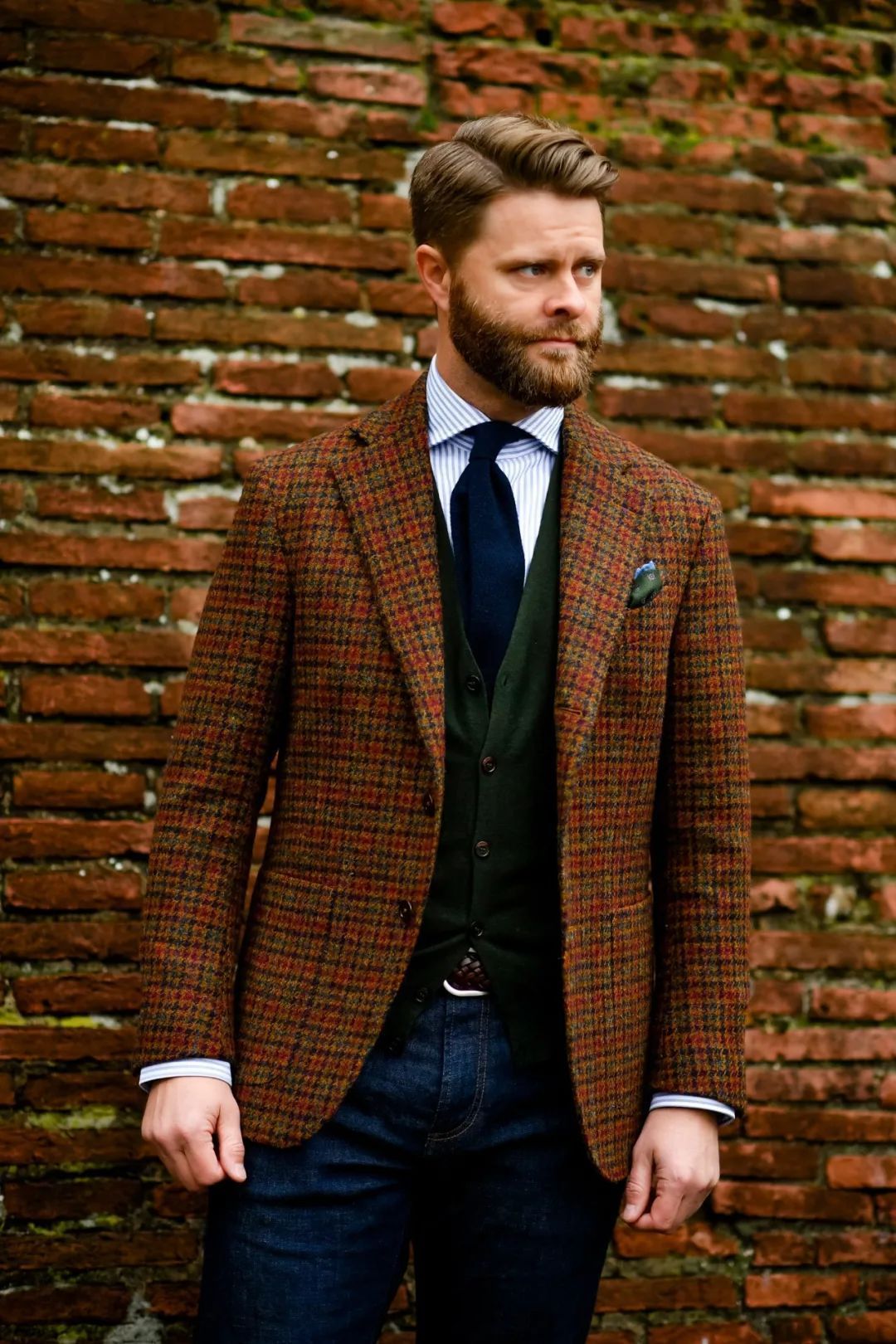 奔四奔五的男人,西装怎么穿才不像工作服?一份详细的穿搭攻略