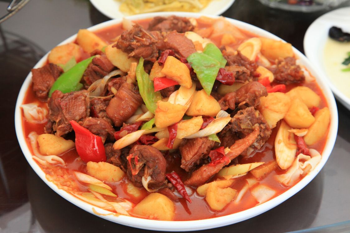 新疆的10样“西域美食”，挨个打卡一个也不亏，你吃过几种？