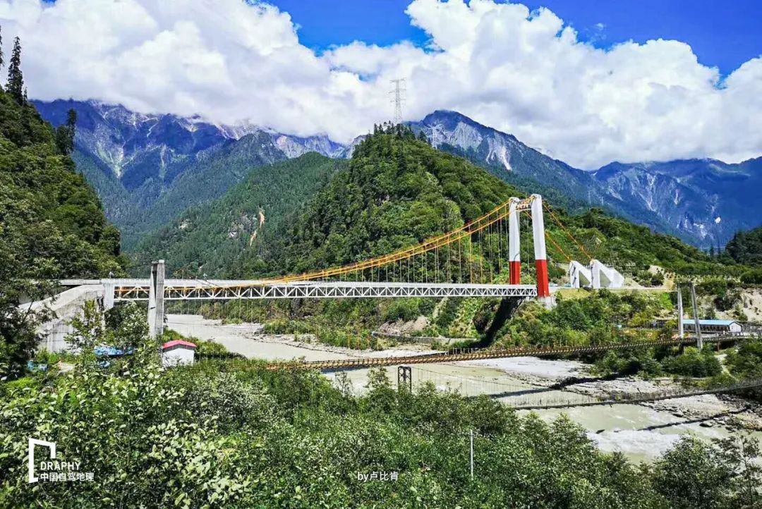 最风情万种的入藏公路：没有高反，纵贯横断山的风景线