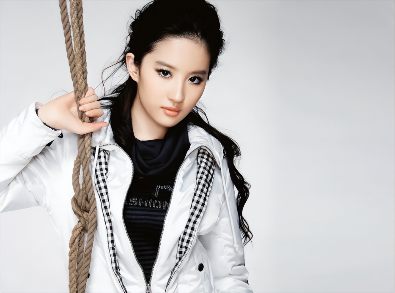 刘亦菲是想要什么就全力以赴的人，说她没事业心，粉丝是不同意的