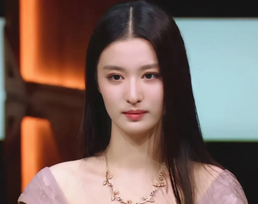 有人资源顶天，有人演技炸裂，95后小花竞争激烈，谁能突出重围？