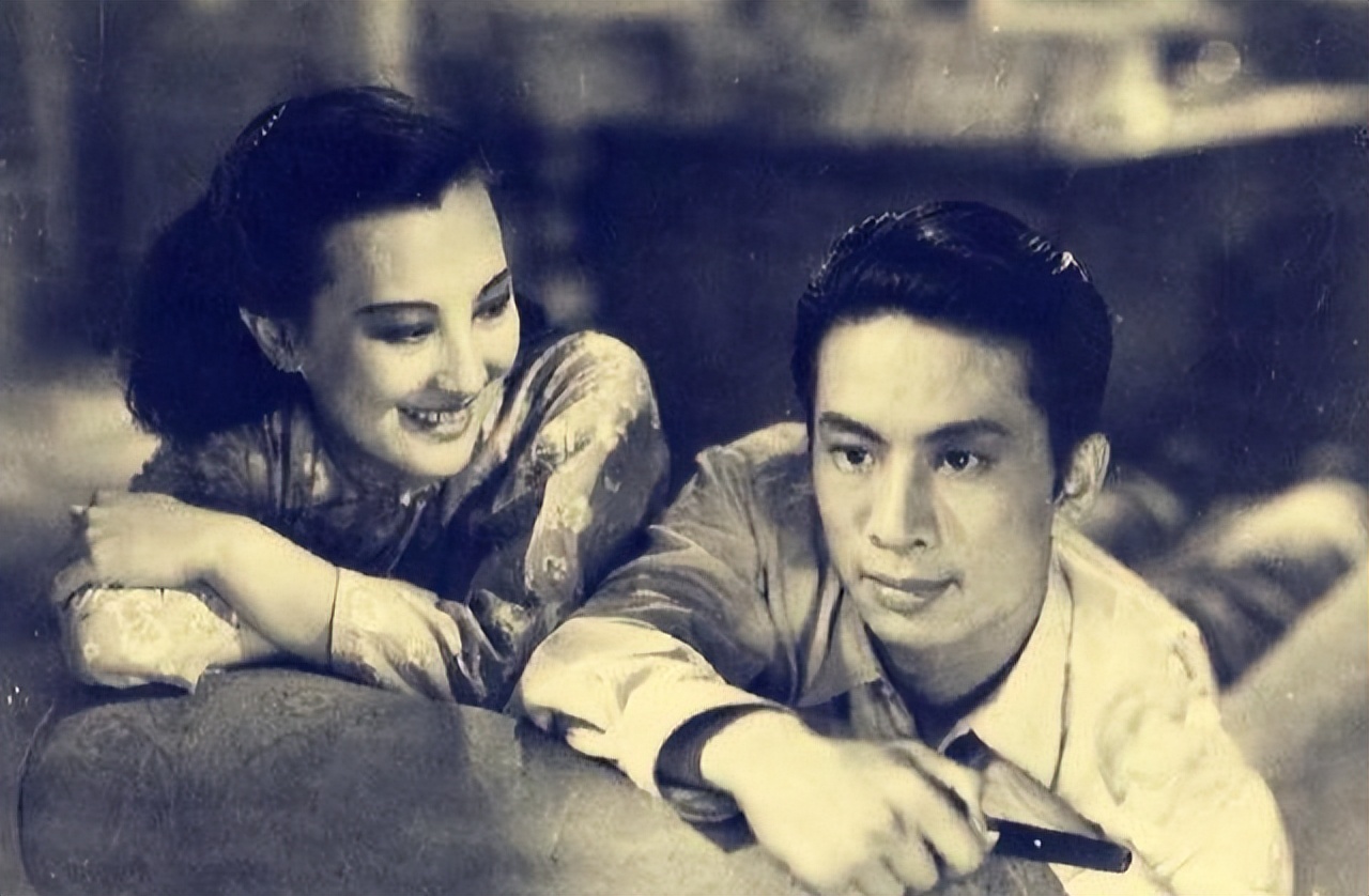 演员冯喆与妻子有隔阂49岁绝望自杀妻子怀念的方式让人泪目