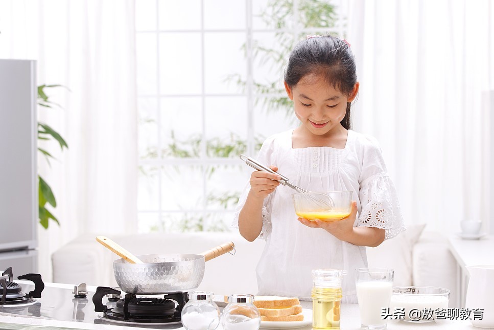 孩子会做家务,自理和自控能力都不差,7个步骤培养做家务的习惯