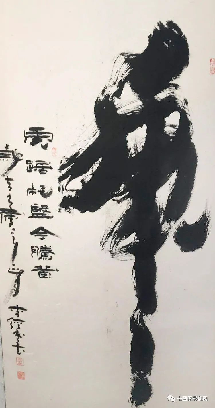 ¾Ӣۡ黭Ʒչٰҷ