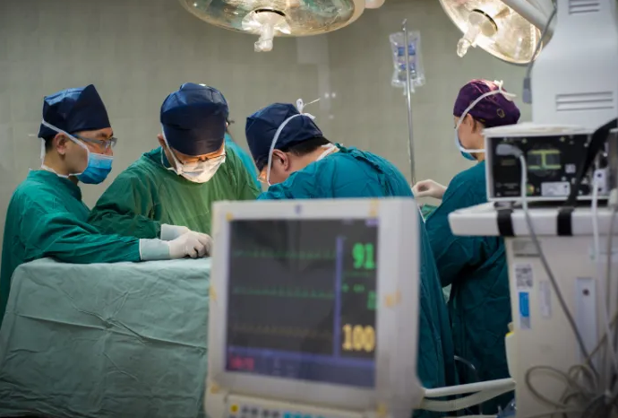 医学类大学前30名排行榜，协和排名令人意外，湘雅遭遇滑铁卢