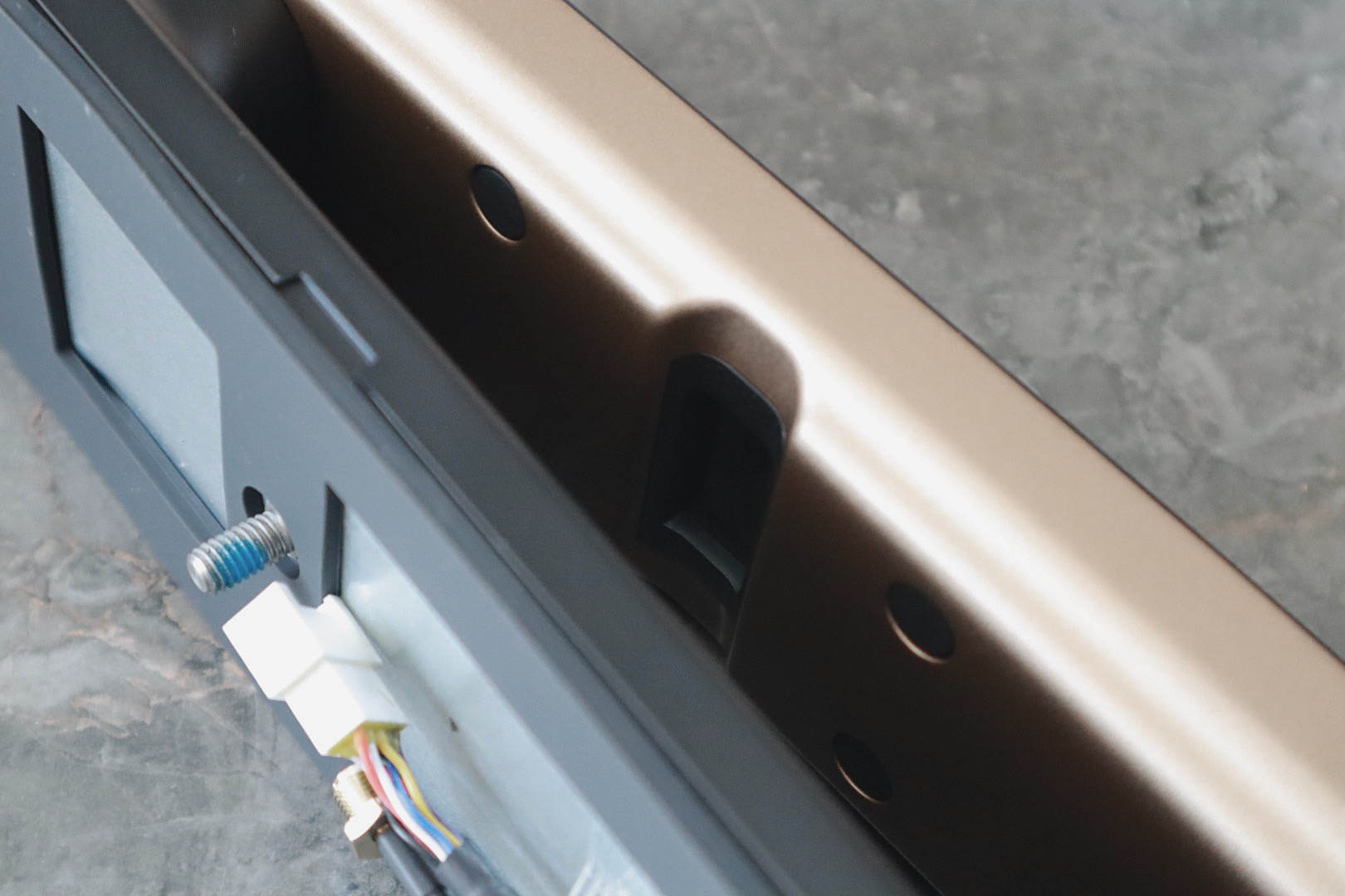 指纹锁被淘汰，指静脉秒开？鹿客S50M智能锁体验