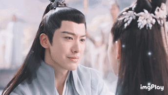 还记得《三生三世十里桃花》里的叠风吗？热巴都在嗑他的cp？