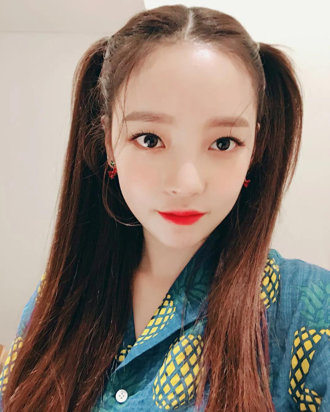 具荷拉——一生悲剧的女孩子