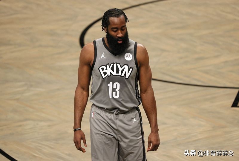 为什么nba那么多辫子(2022年NBA最热门的发型: 光头最经典，脏辫难打理，蓬蓬头人数最多)