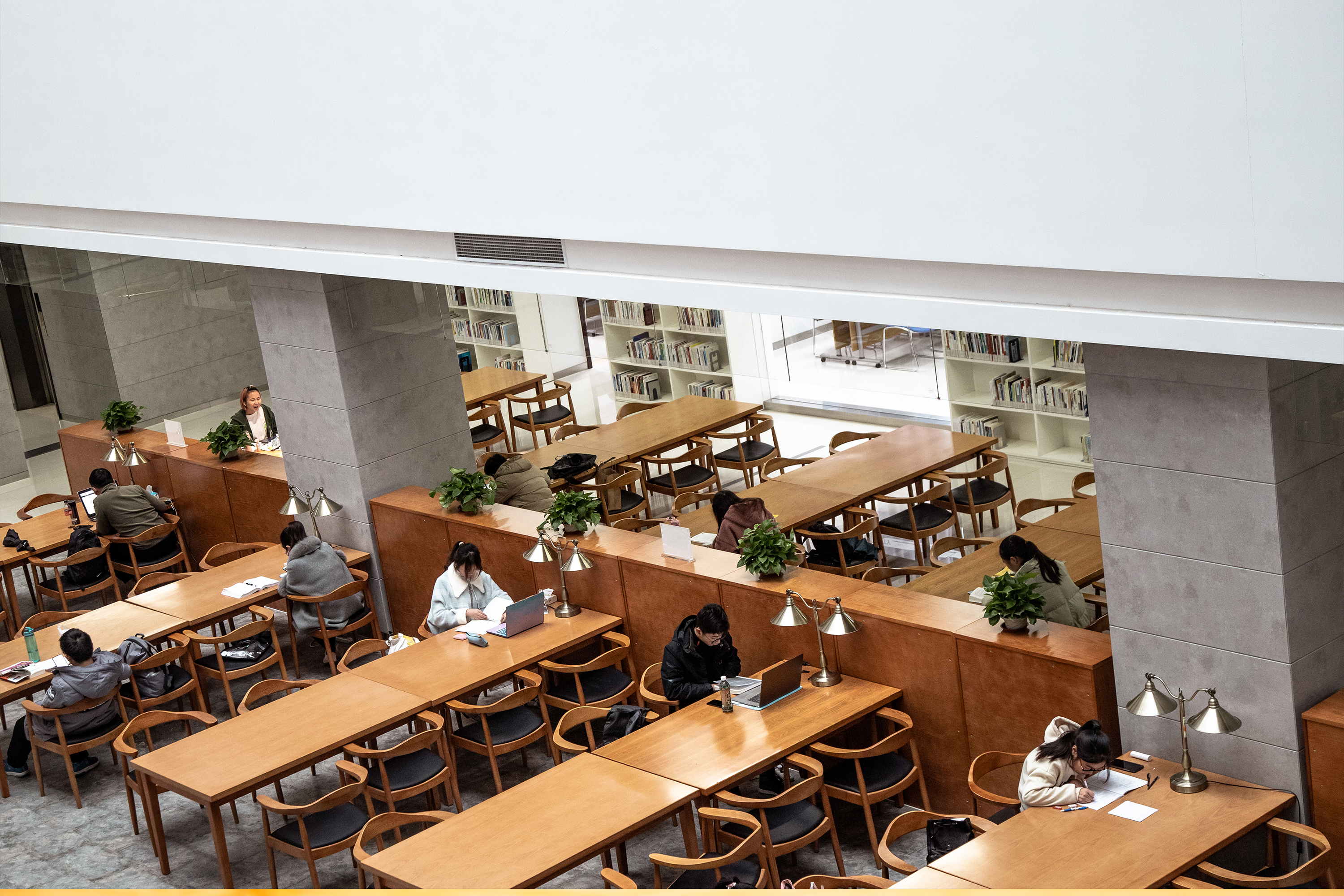 成人本科要怎么考，多久可以毕业拿证？