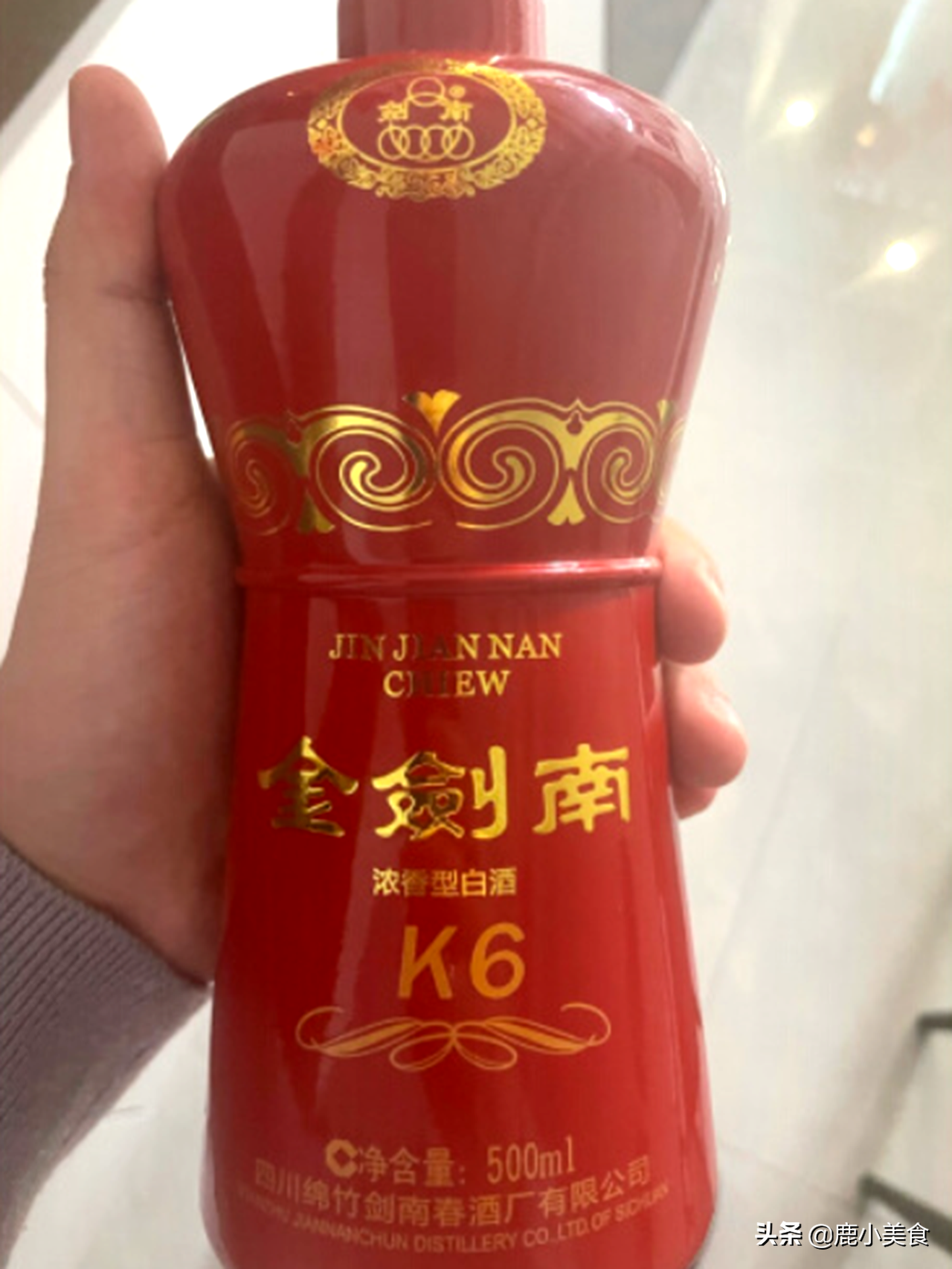 百元左右,8款适合“自饮”的浓香白酒,全是纯粮酒,好喝不上头