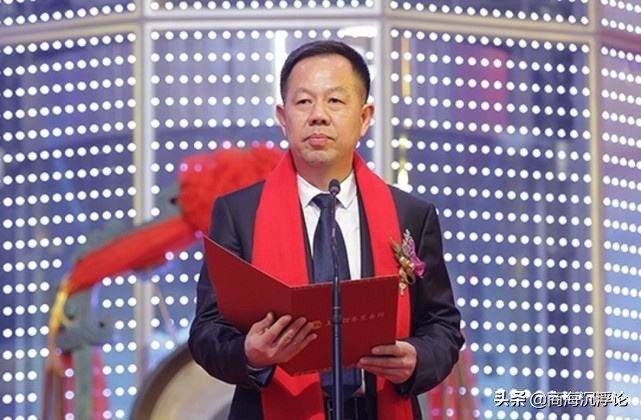 江苏镇江十大富豪，张邦鑫身价疯狂缩水893亿，首富宝座再次易主