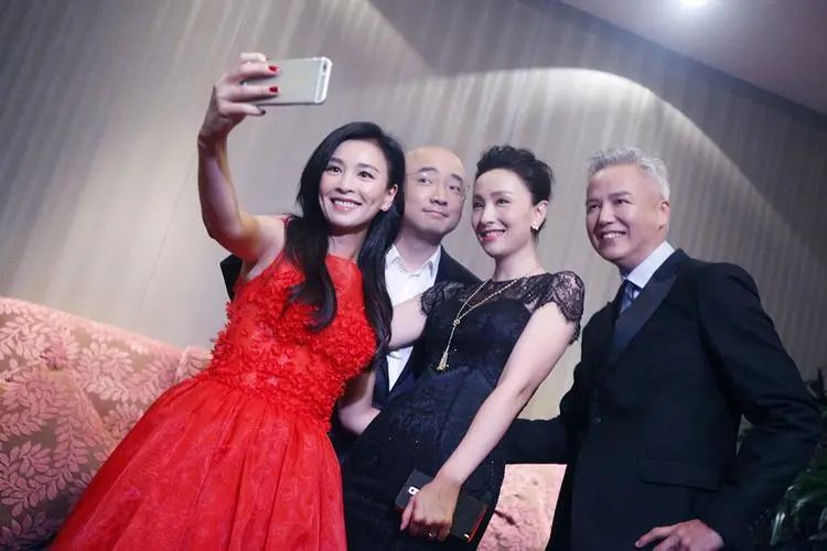 “活酵母”铸造的野心帝国，微商女王的财富大厦开始倾塌