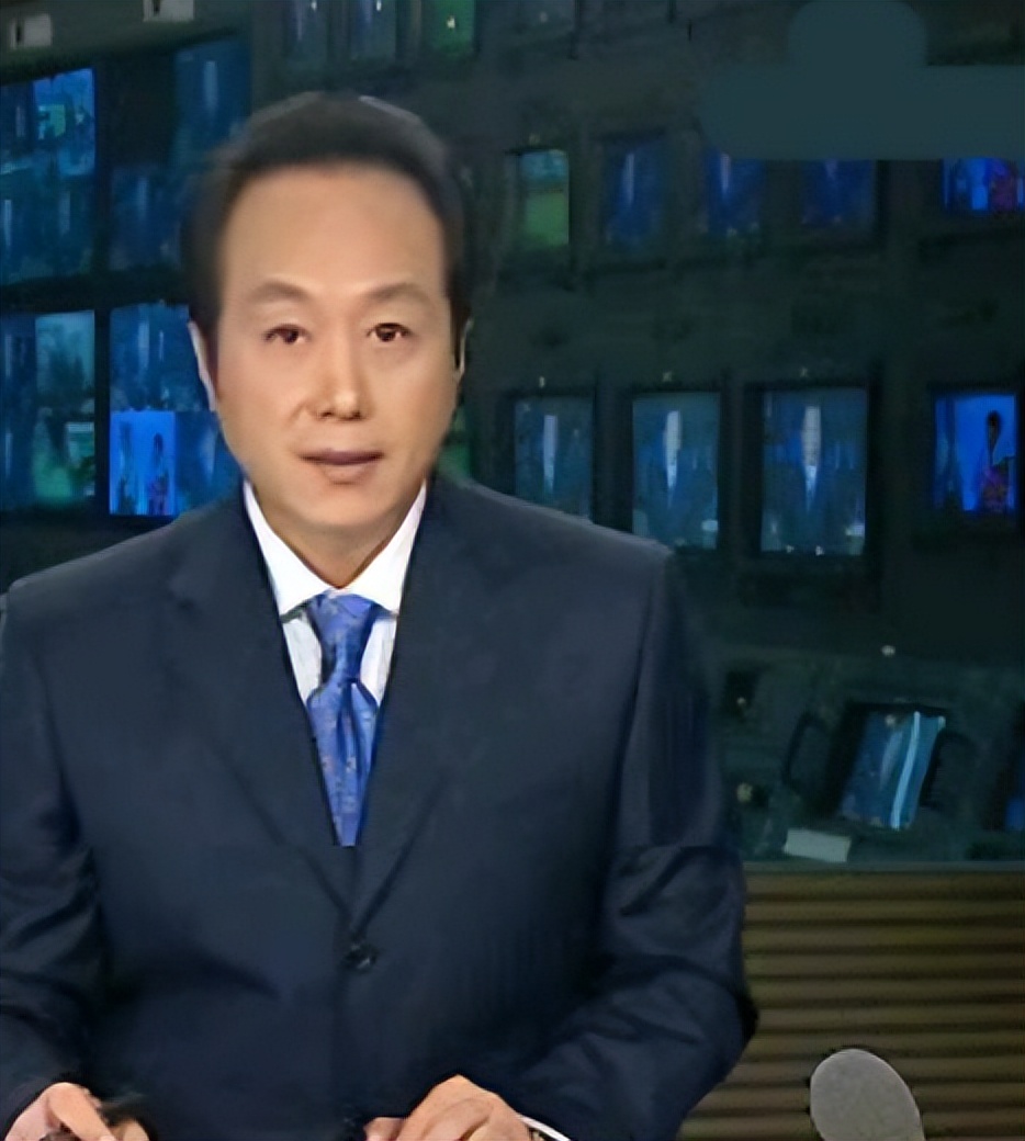 国嘴罗京，25年央视主持经历零失误，今妻子已再婚富商