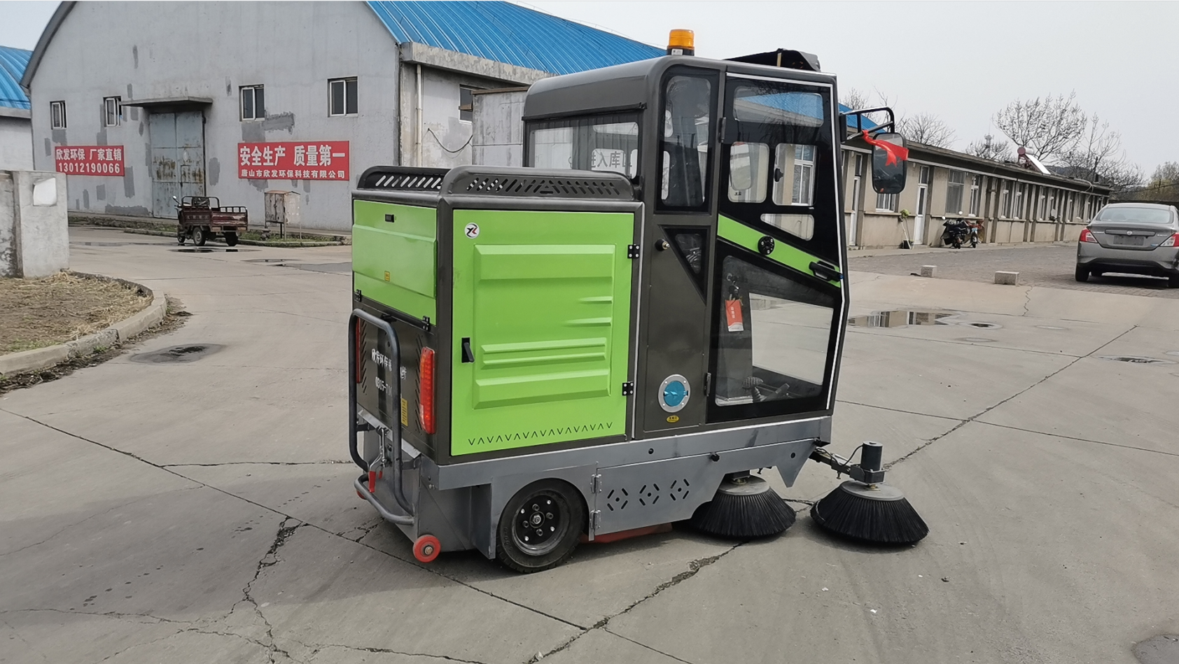 很多人在唐山地带都不知道的电动扫地车