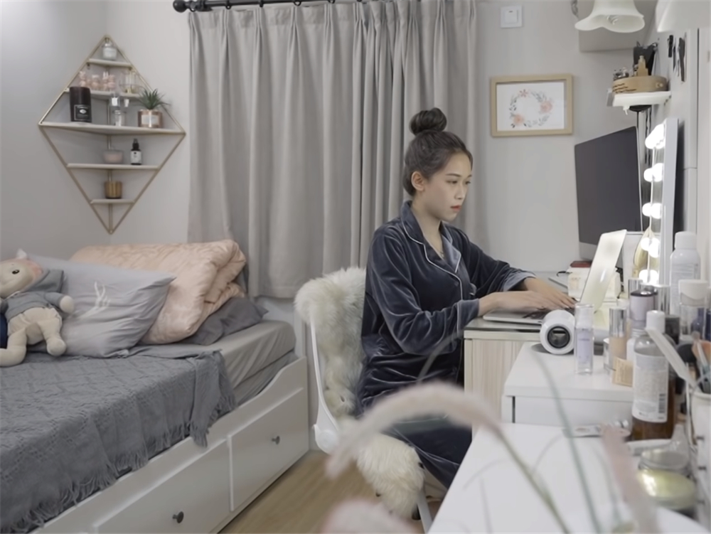 90后女生改造次卧，温馨简约风惊艳亮相