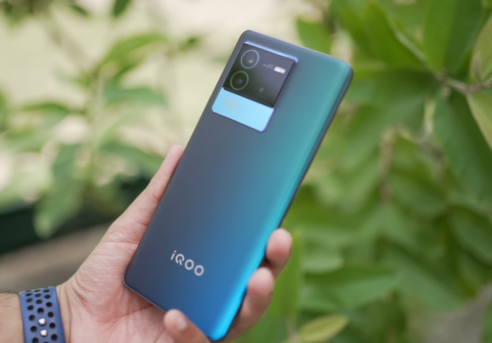 4款有口皆碑的“直屏”手机，价格很友善，都是天花板级别